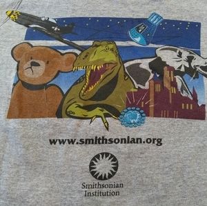 Smithsonian Institution Tshirt